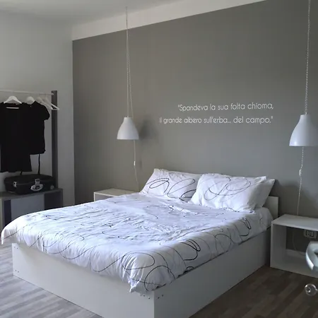 Tuffudesu Bed & Breakfast