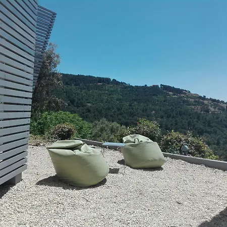 Bed & Breakfast Tuffudesu 4*