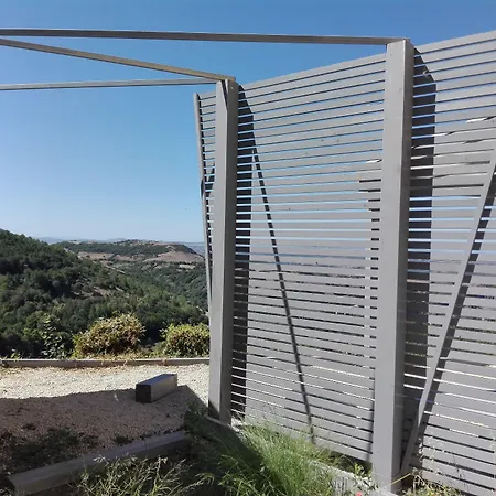 Tuffudesu Bed & Breakfast 4*