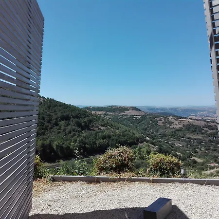 Tuffudesu Bed & Breakfast